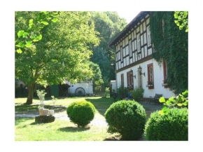 Apartment in a wooded area on Lake Faak